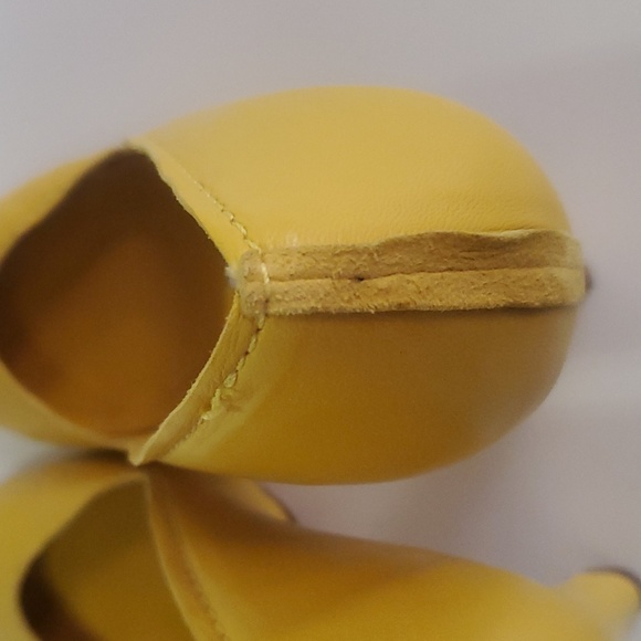 The seller yellow heels sz 36 - Picture 5 of 7